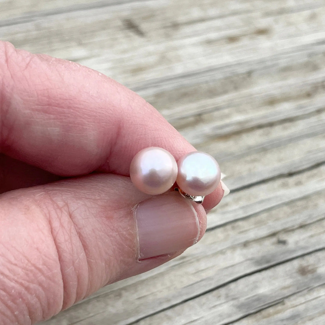 Pink Pearl Studs à Clef
