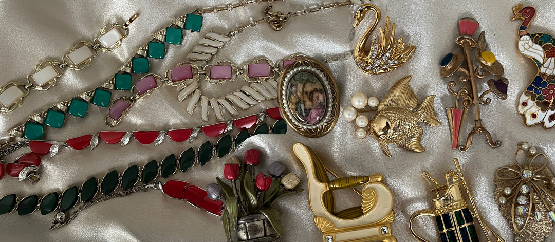 Vintage Bracelets, Necklaces, Earrings, and Brooches