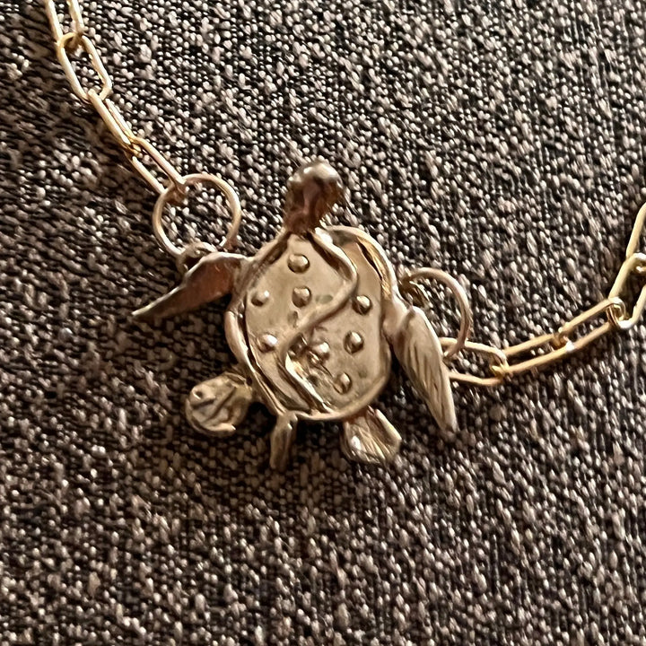 Bronze Turtle Necklace à Clef