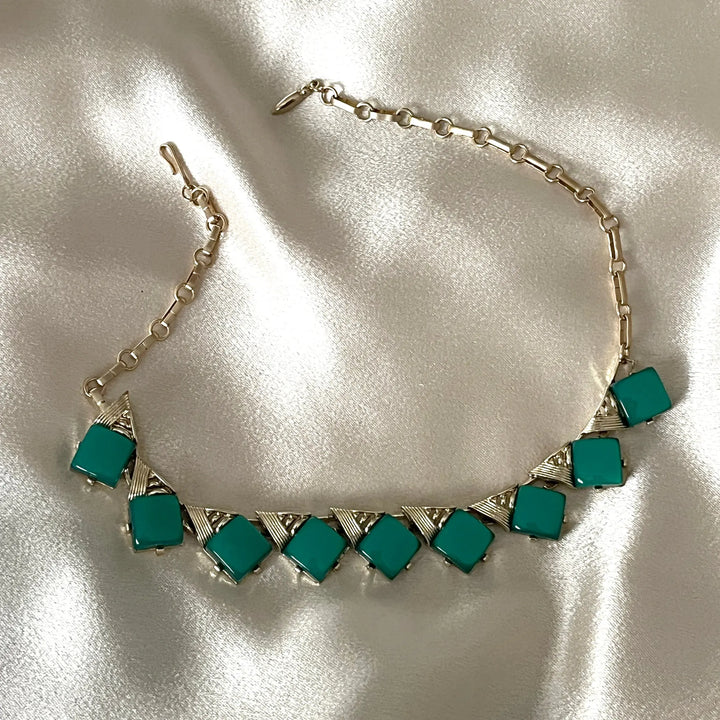 Green Diamond Lucite Thermoset Choker à Clef