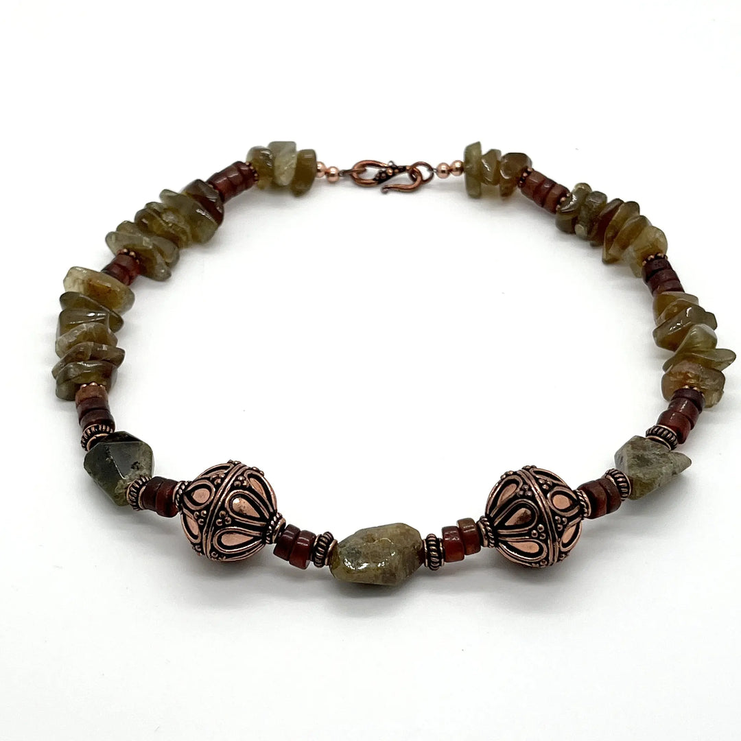 Grossular Green Garnet and Copper Necklace à Clef