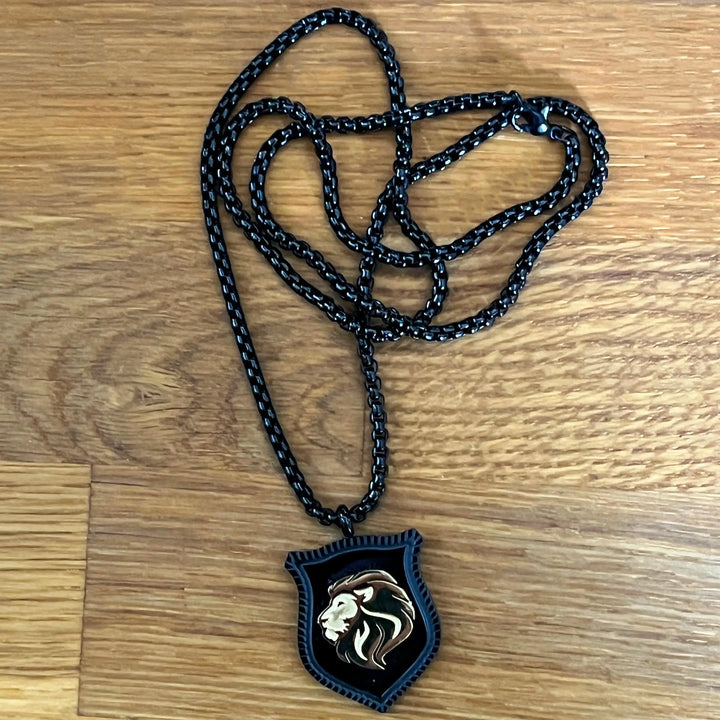 Lion of Judah Pendant on Chain à Clef