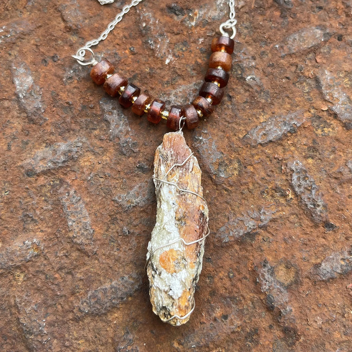 Orange Kyanite Necklace à Clef