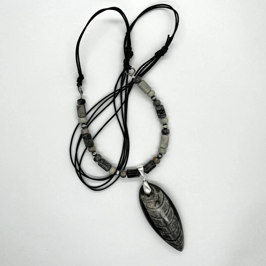 Orthoceras Adjustable Pendant Necklace à Clef