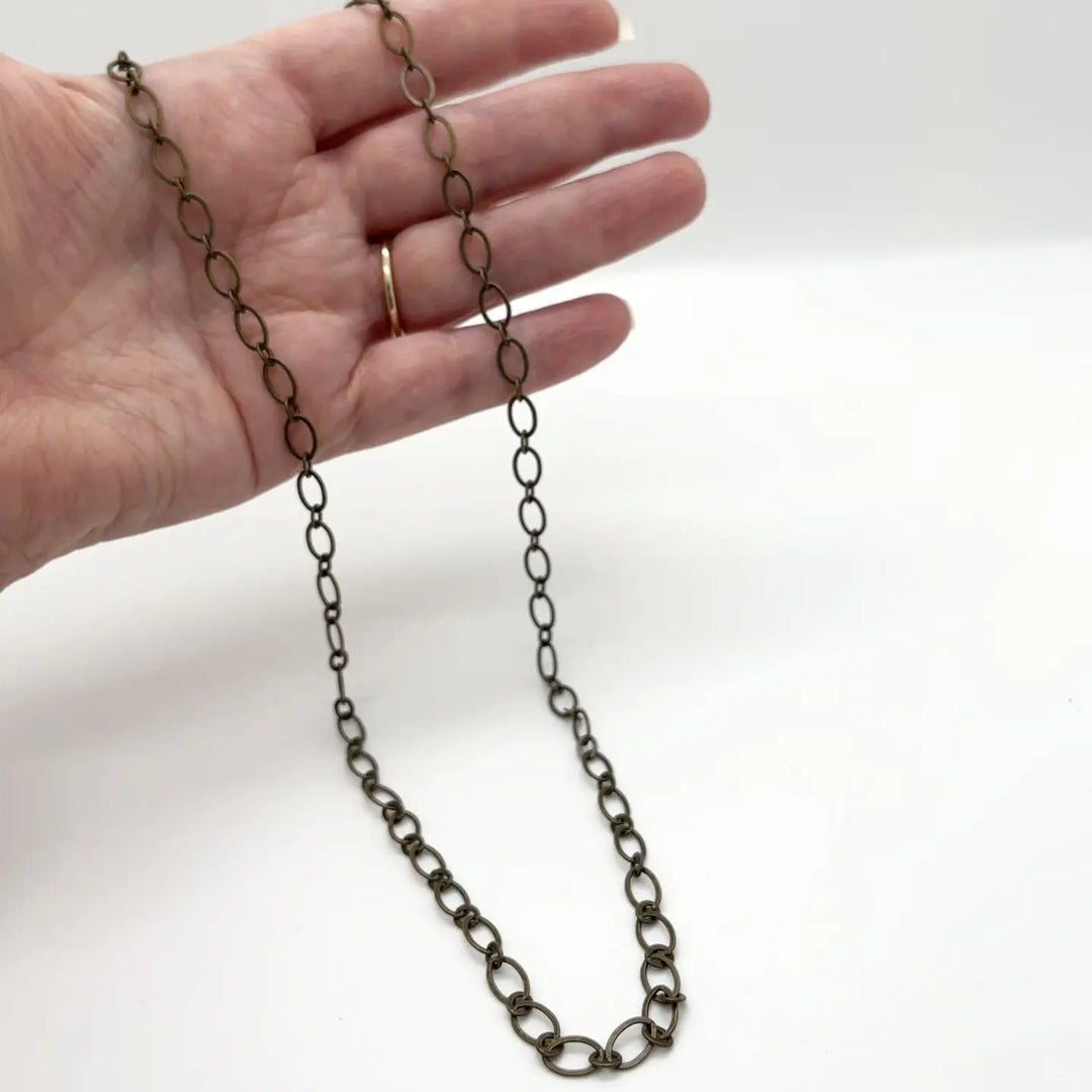 Oval and Round Links Antique Brass Chain Necklace à Clef