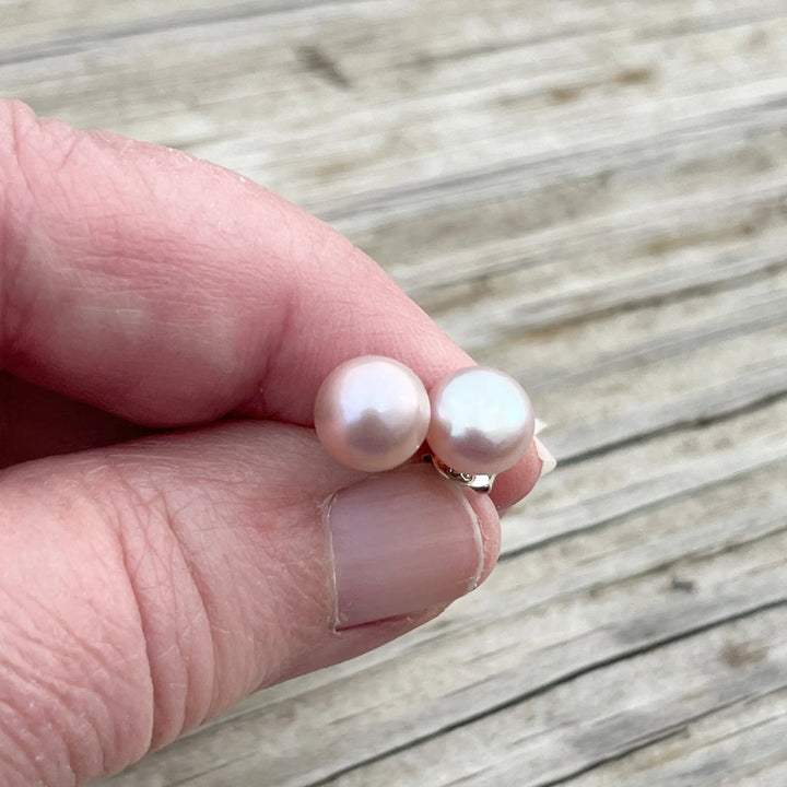 Pink Pearl Studs à Clef