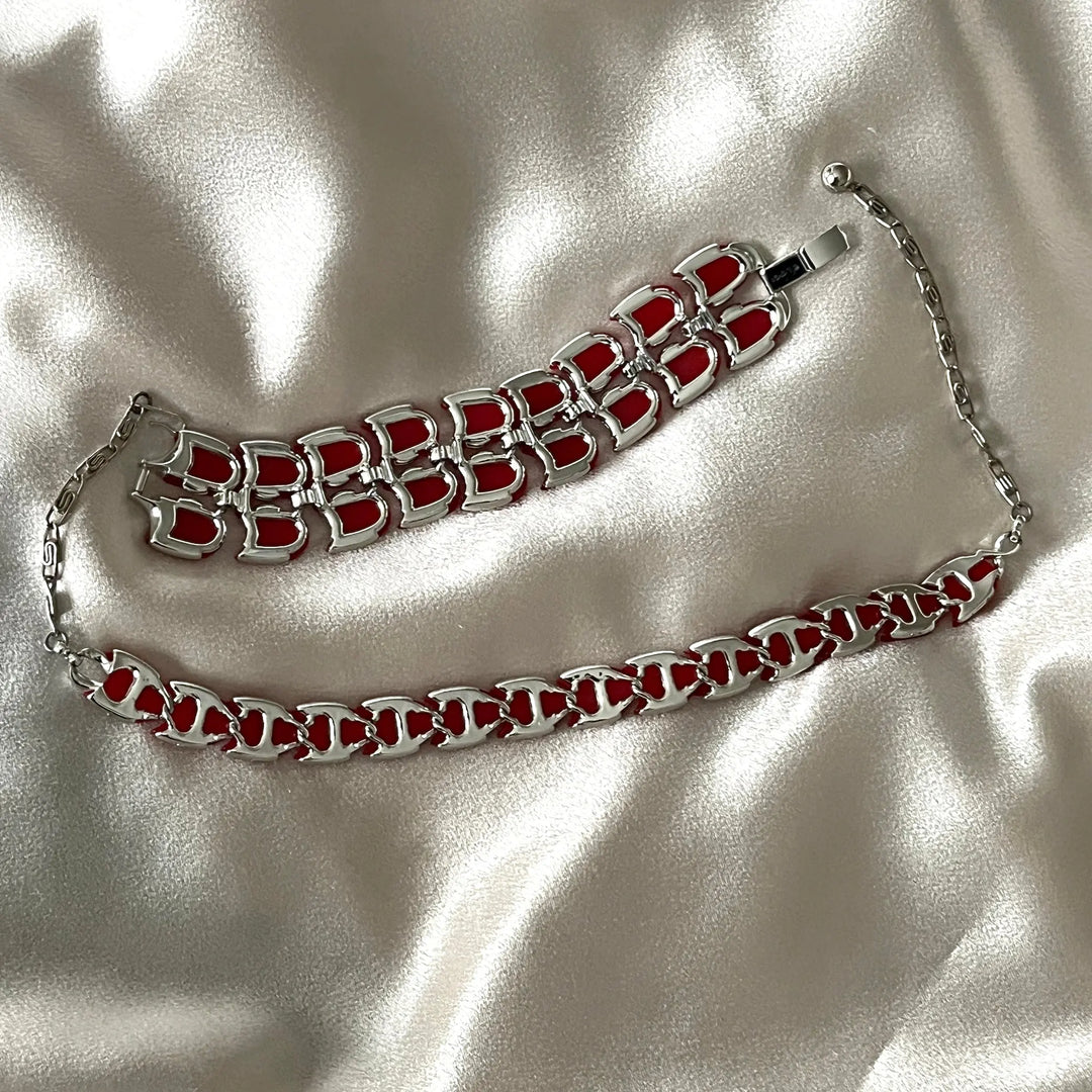 Red Lucite Thermoset Choker and Bracelet by Lisner à Clef