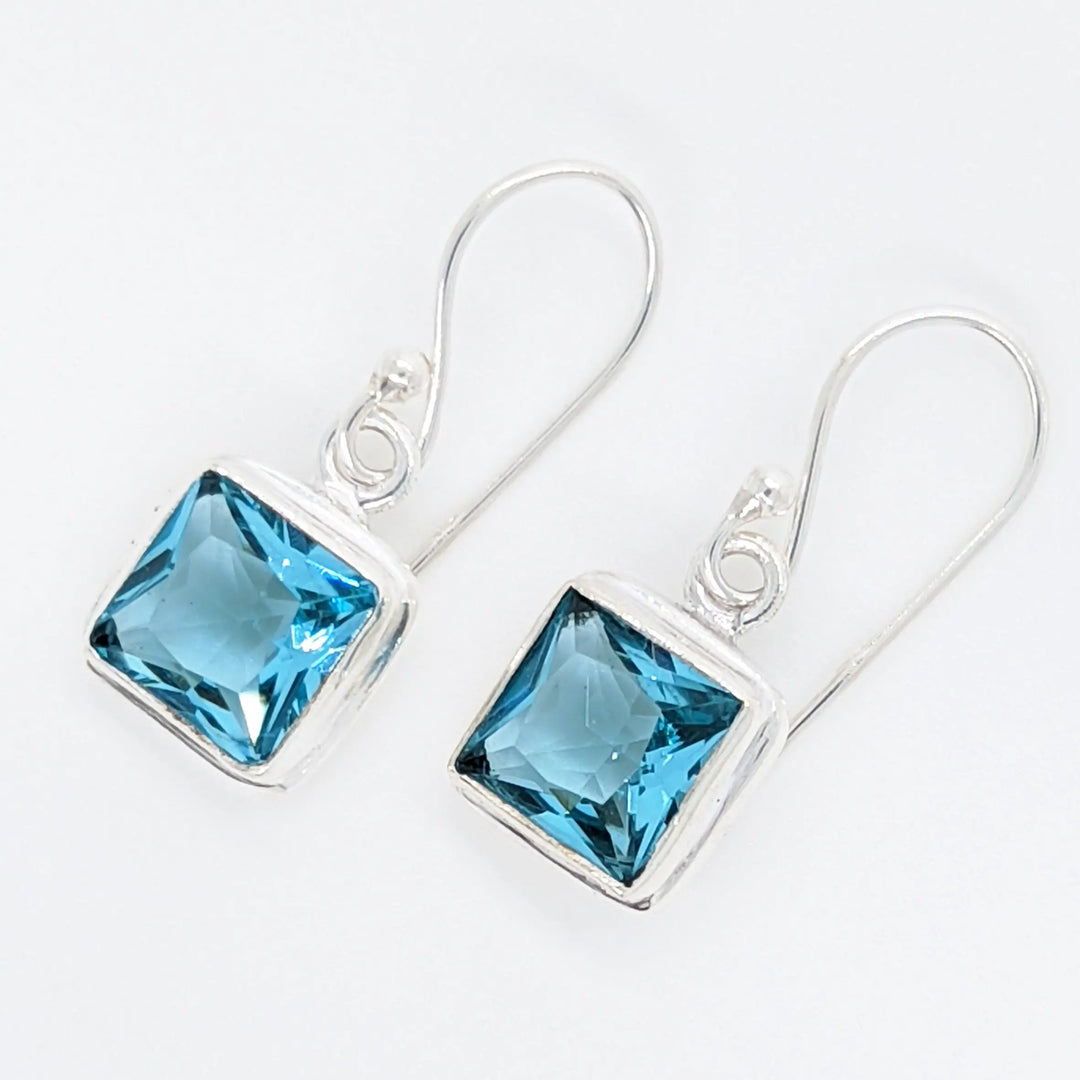 Blue Topaz Earrings à Clef