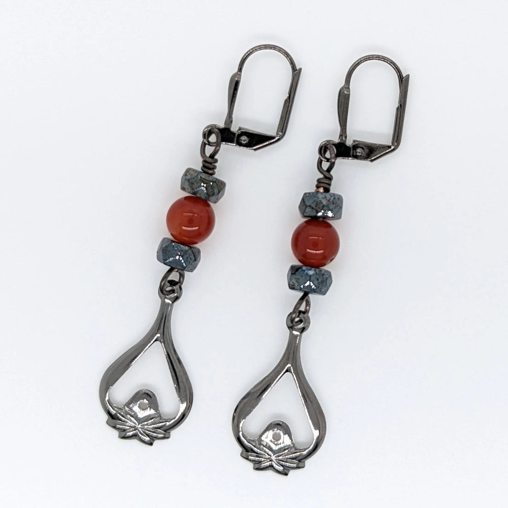 Carnelian Floral Drop Earrings à Clef