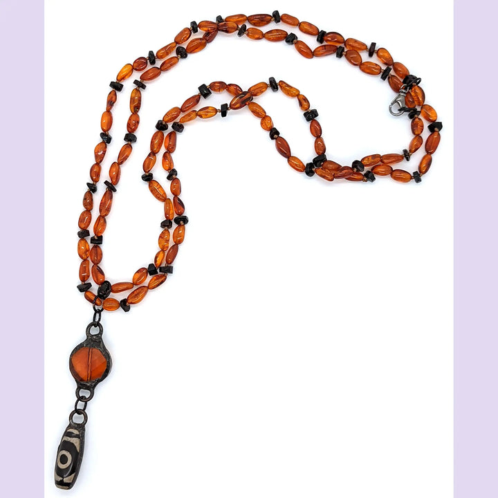 Carnelian, Agate, and Amber Necklace à Clef