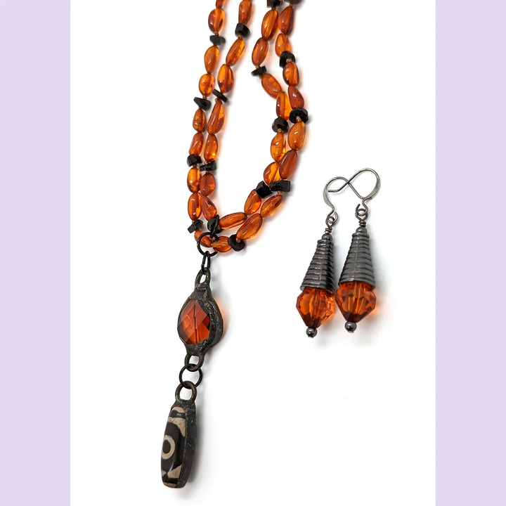 Carnelian, Agate, and Amber Necklace à Clef