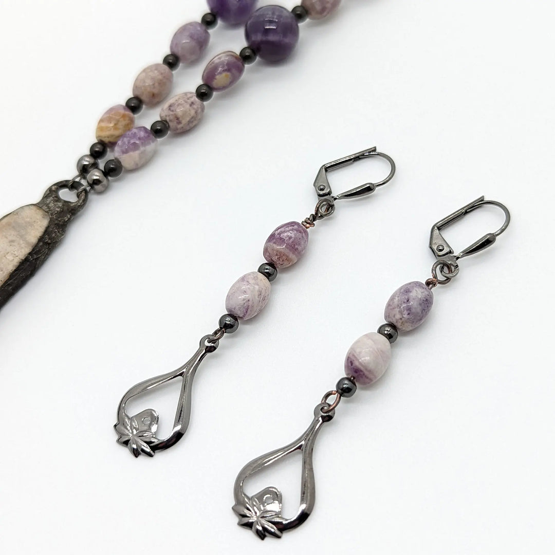 Coral Fossil Tassel Necklace à Clef