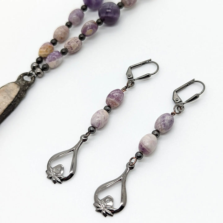 Coral Fossil Tassel Necklace à Clef