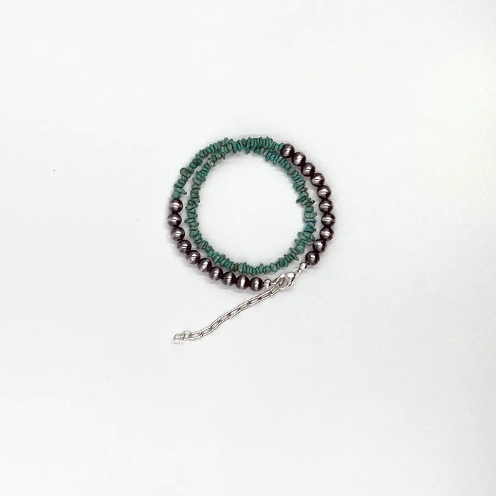 Emerald Valley Turquoise and Navajo Pearl Wrap Bracelet à Clef