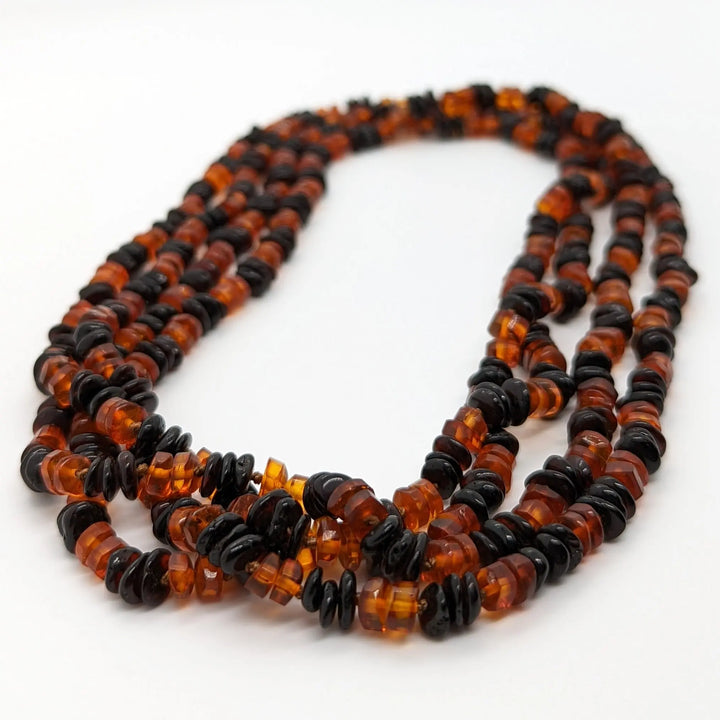 Honey and Cherry Amber Hand Knotted Necklace à Clef