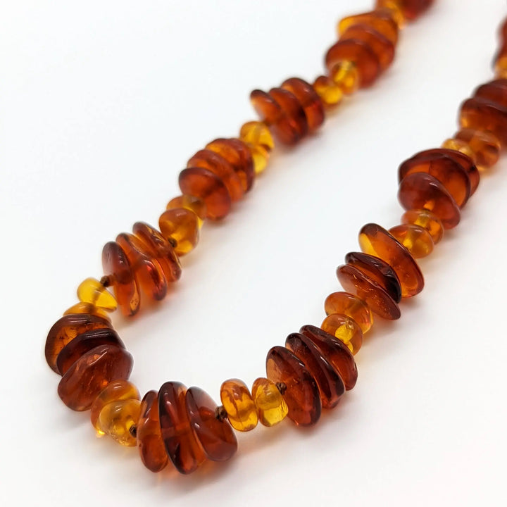 Honey and Yellow Amber Hand Knotted Necklace à Clef