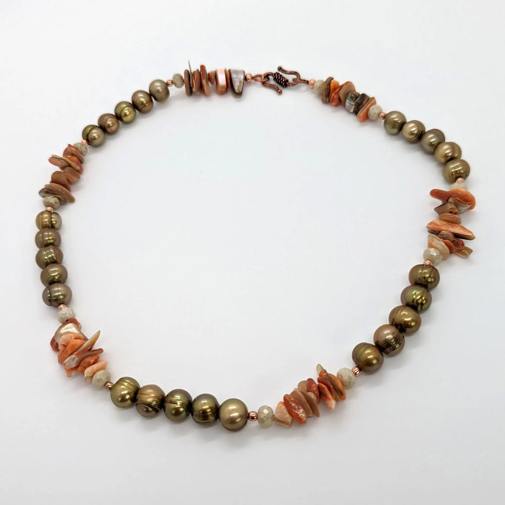 Olivine Pearls and Orange Abalone Necklace à Clef