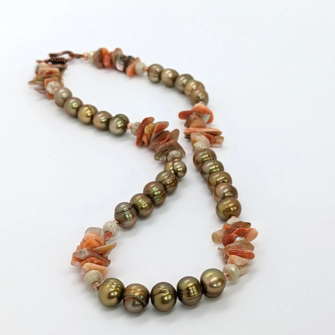 Olivine Pearls and Orange Abalone Necklace à Clef