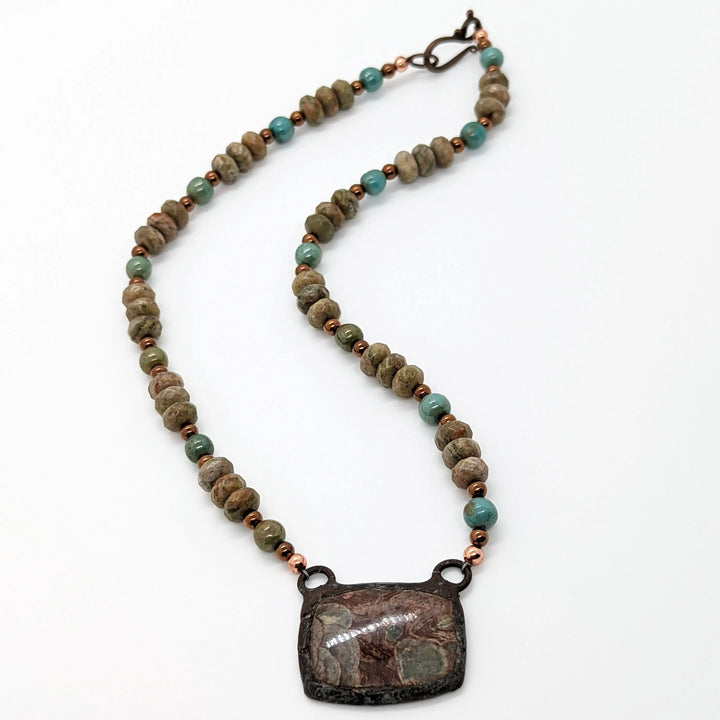 Rhyolite and Pale Unakite Necklace à Clef