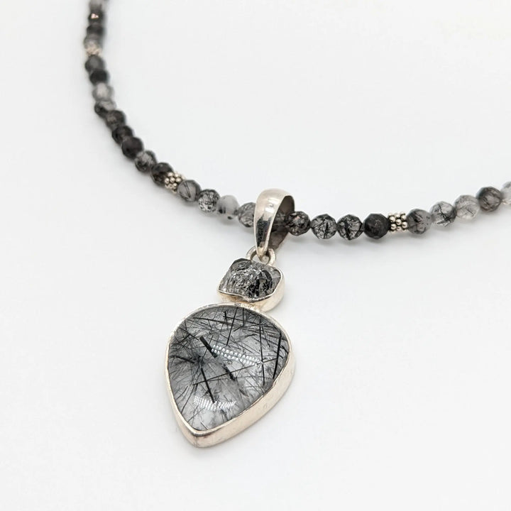 Tourmalated Quartz Pendant Necklace à Clef